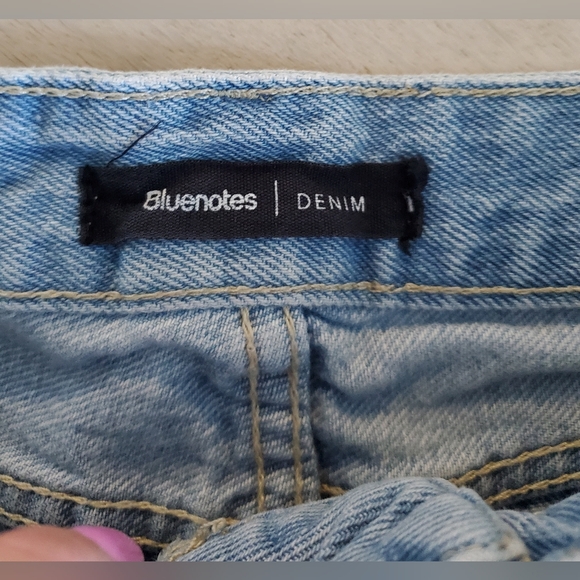 BLUE NOTES-sz.26 Light Wash denim cutoff shorts VERY Distressed - Picture 5 of 5